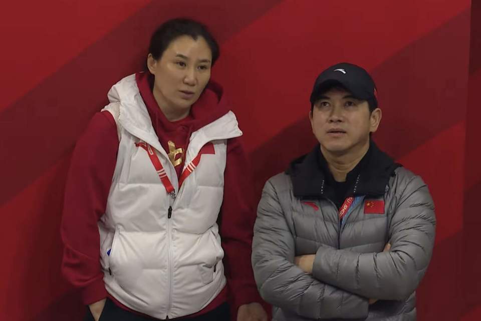 帮助队伍拿, 要夺金点男, 出击